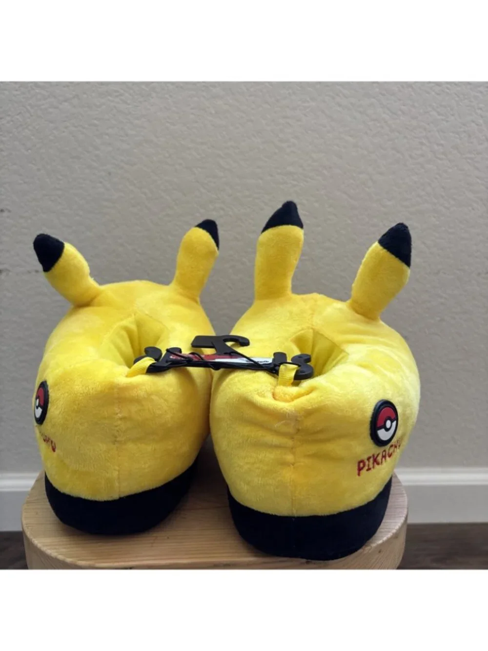 Pokemon winking pikachu